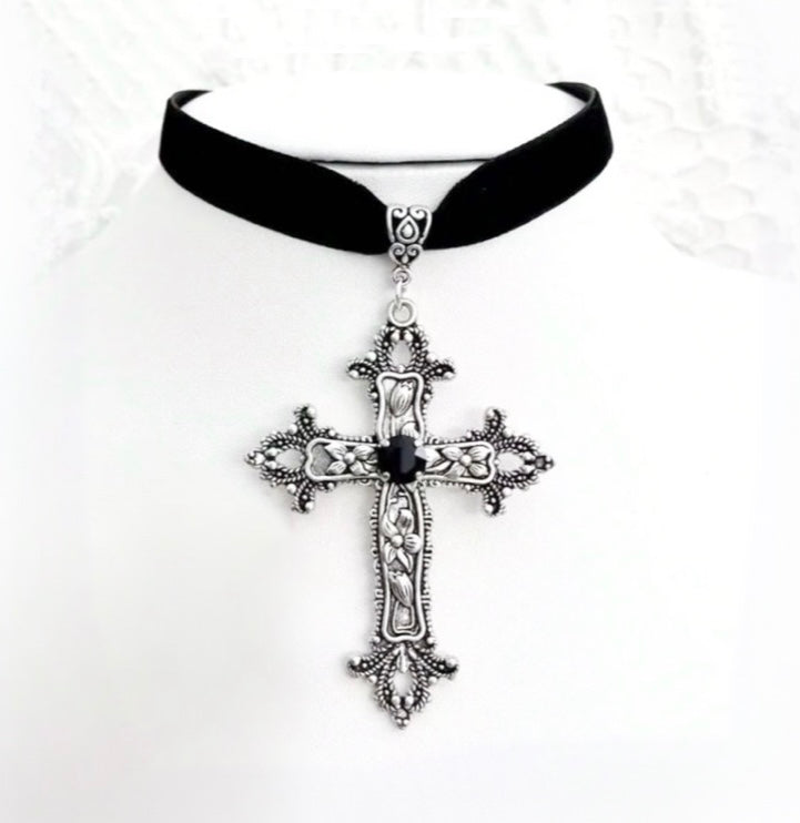 Sahara Cross Choker Necklace